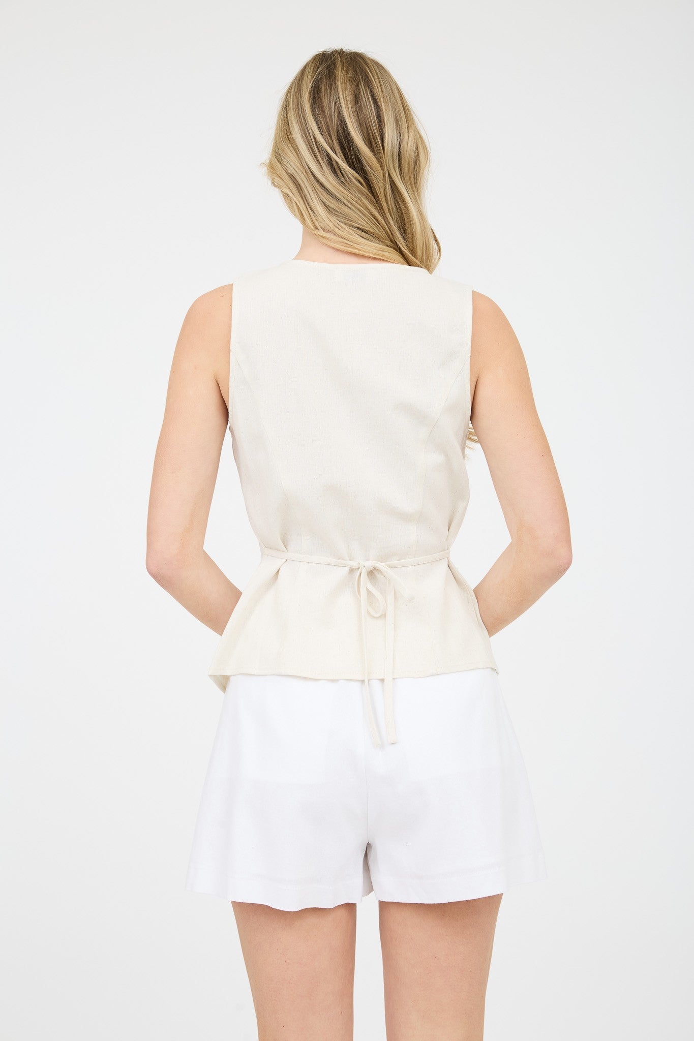 Isabela Linen Split Hem Vest, Natural