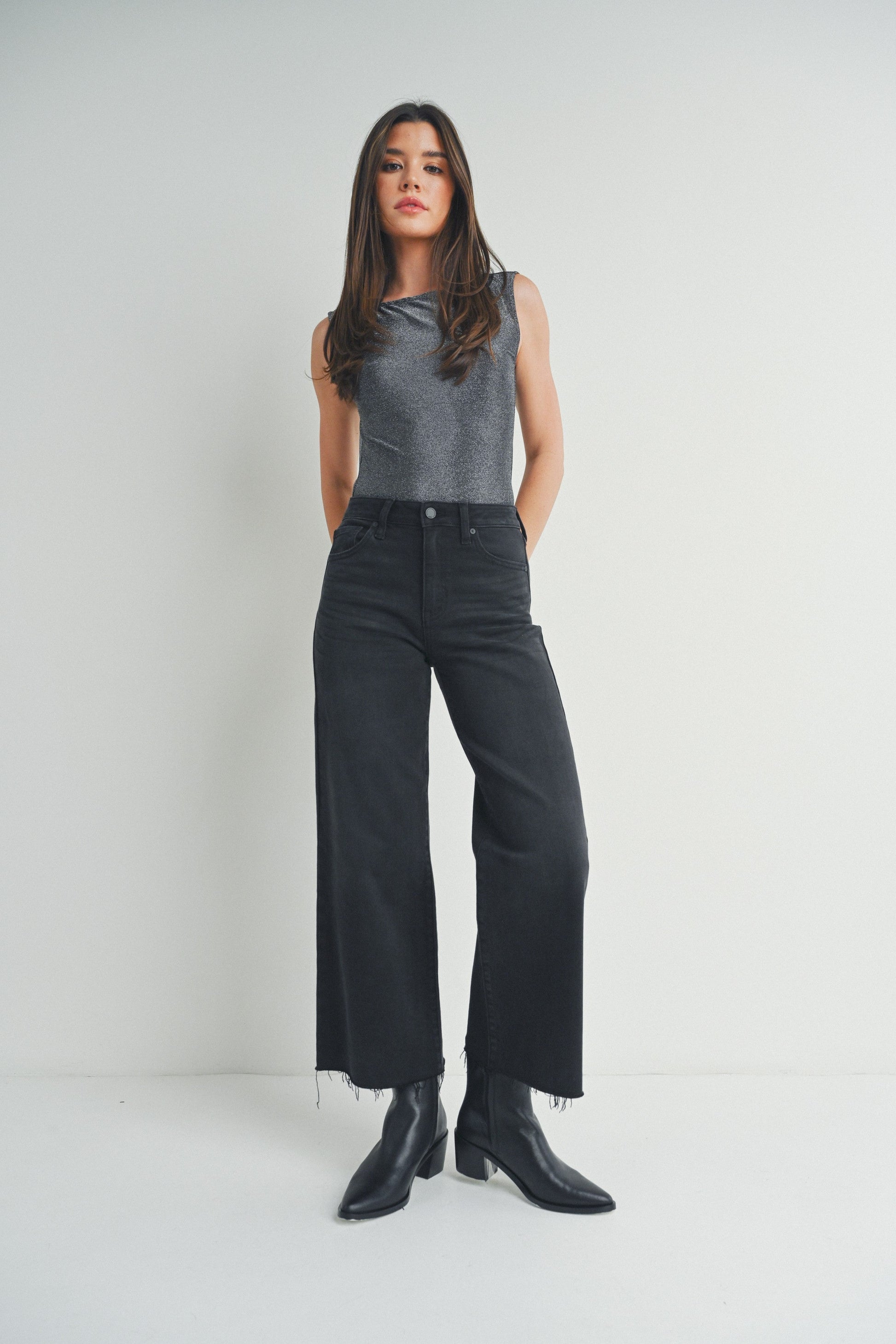  Sierra Almost Crop Jeans, Washed Black