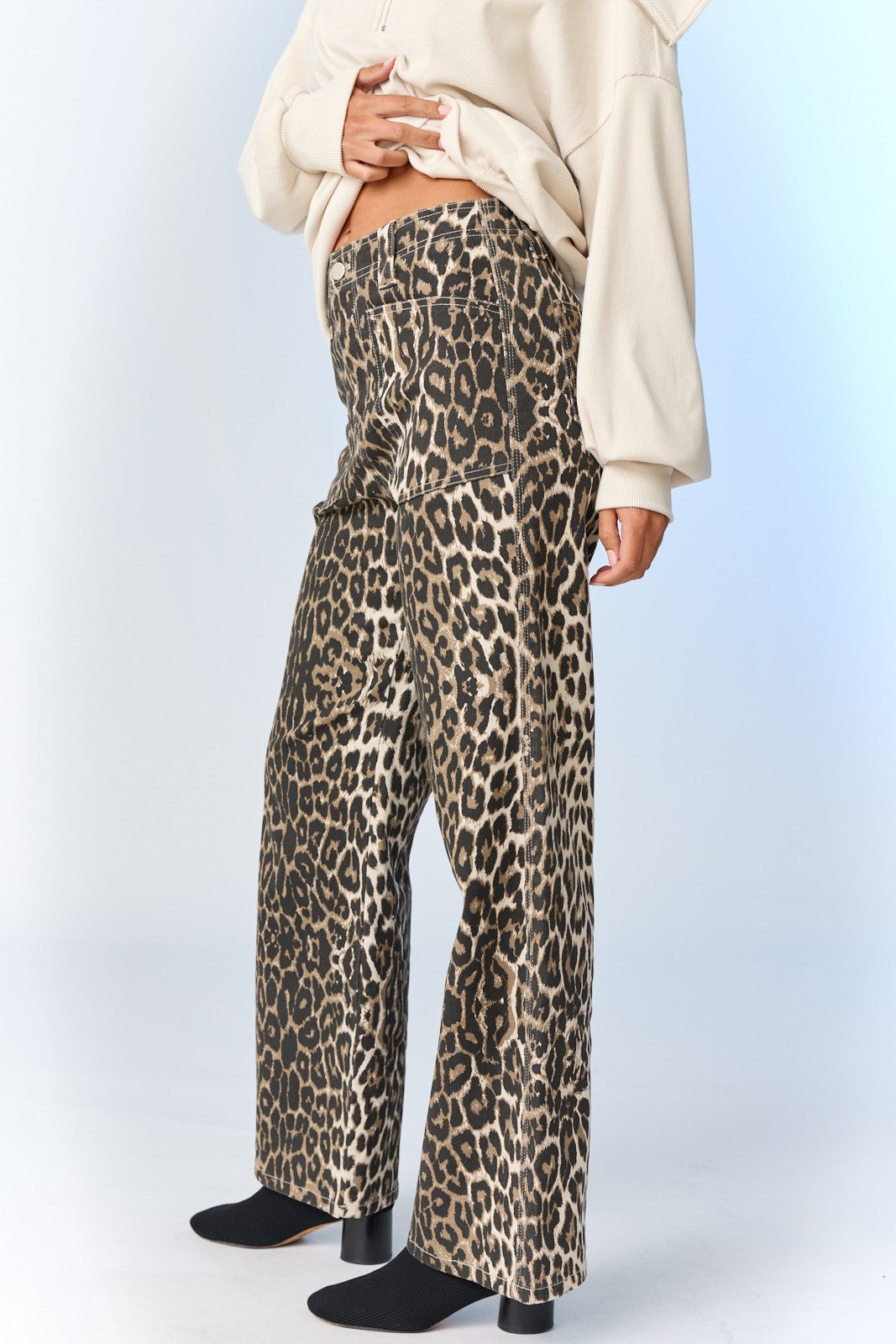  Hallie Leopard Patch Pocket Pants, Taupe
