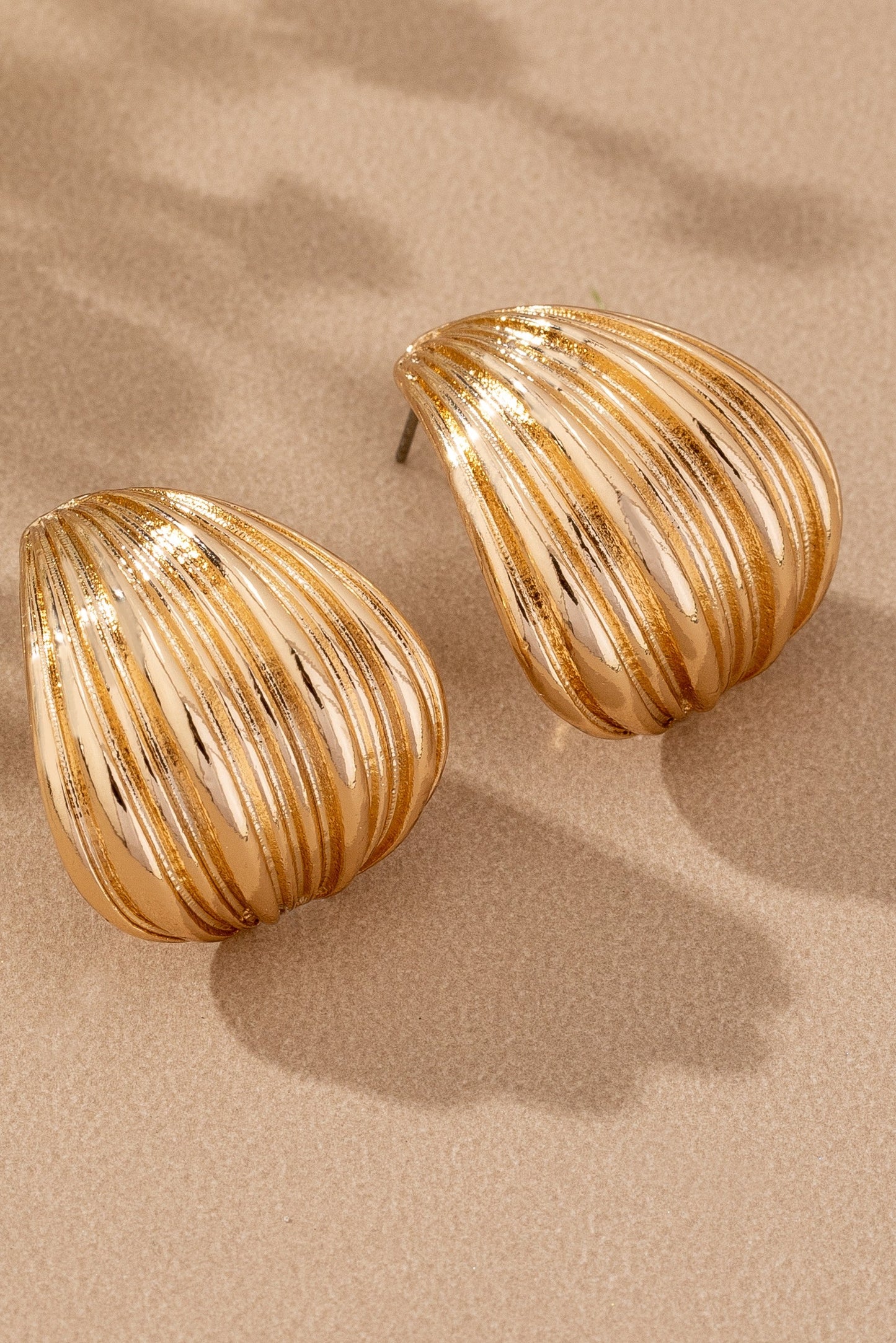  Lorelei Textured Wide Hoop Earring, Gold