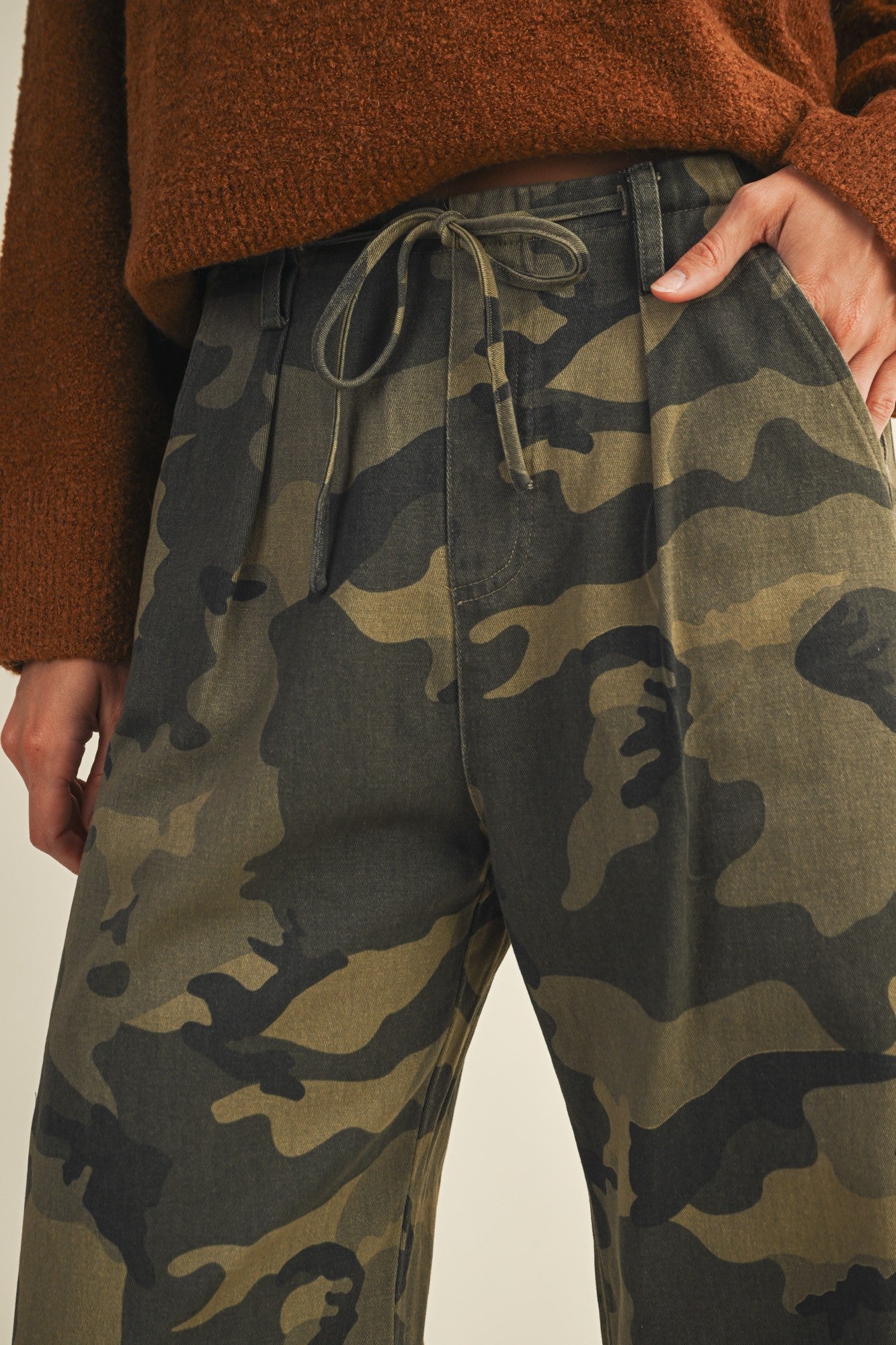  Rosalia Front Tie Woven Pant, Camo