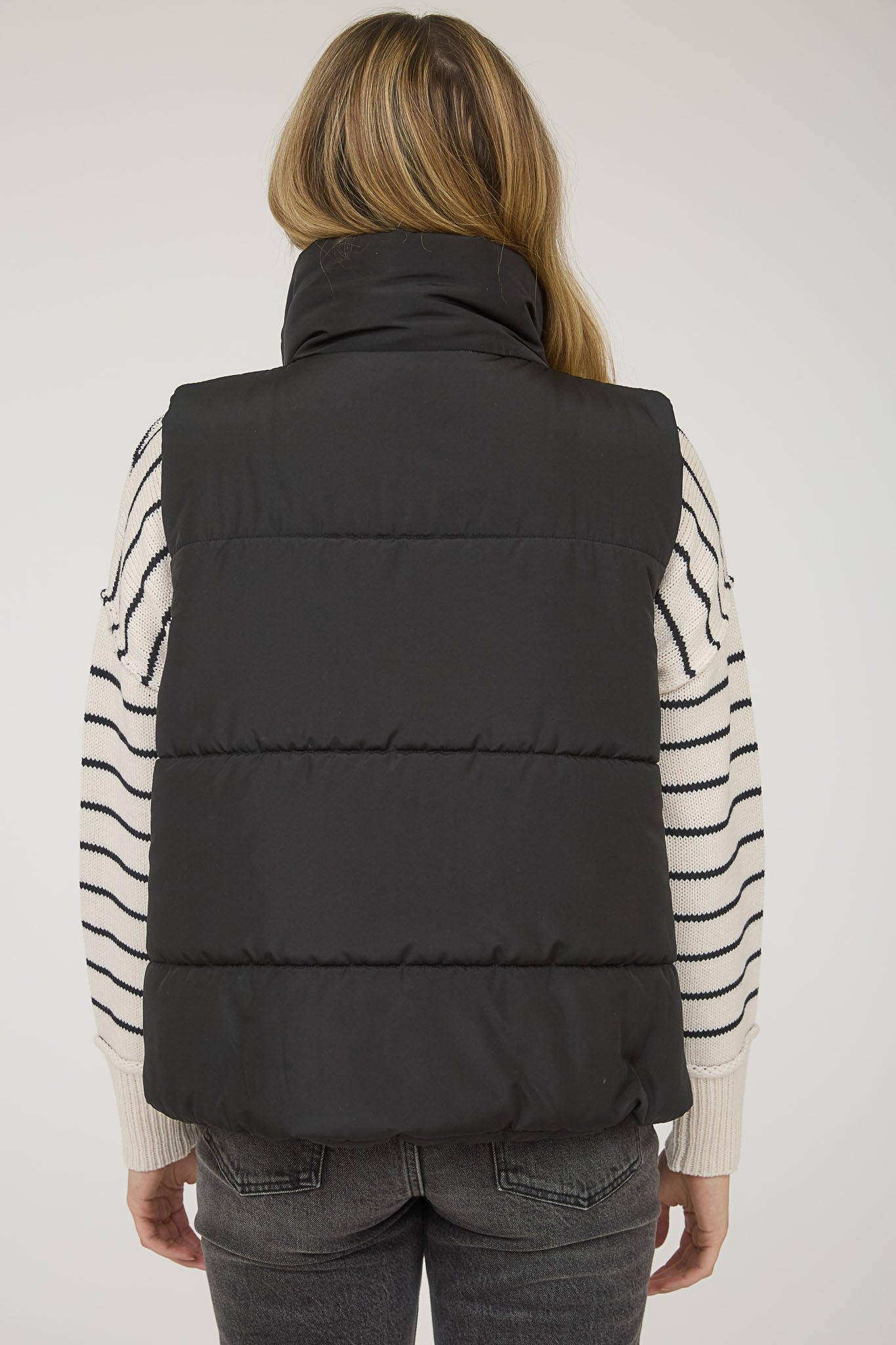  Liv Solid Zip Up Puffer Vest, Black