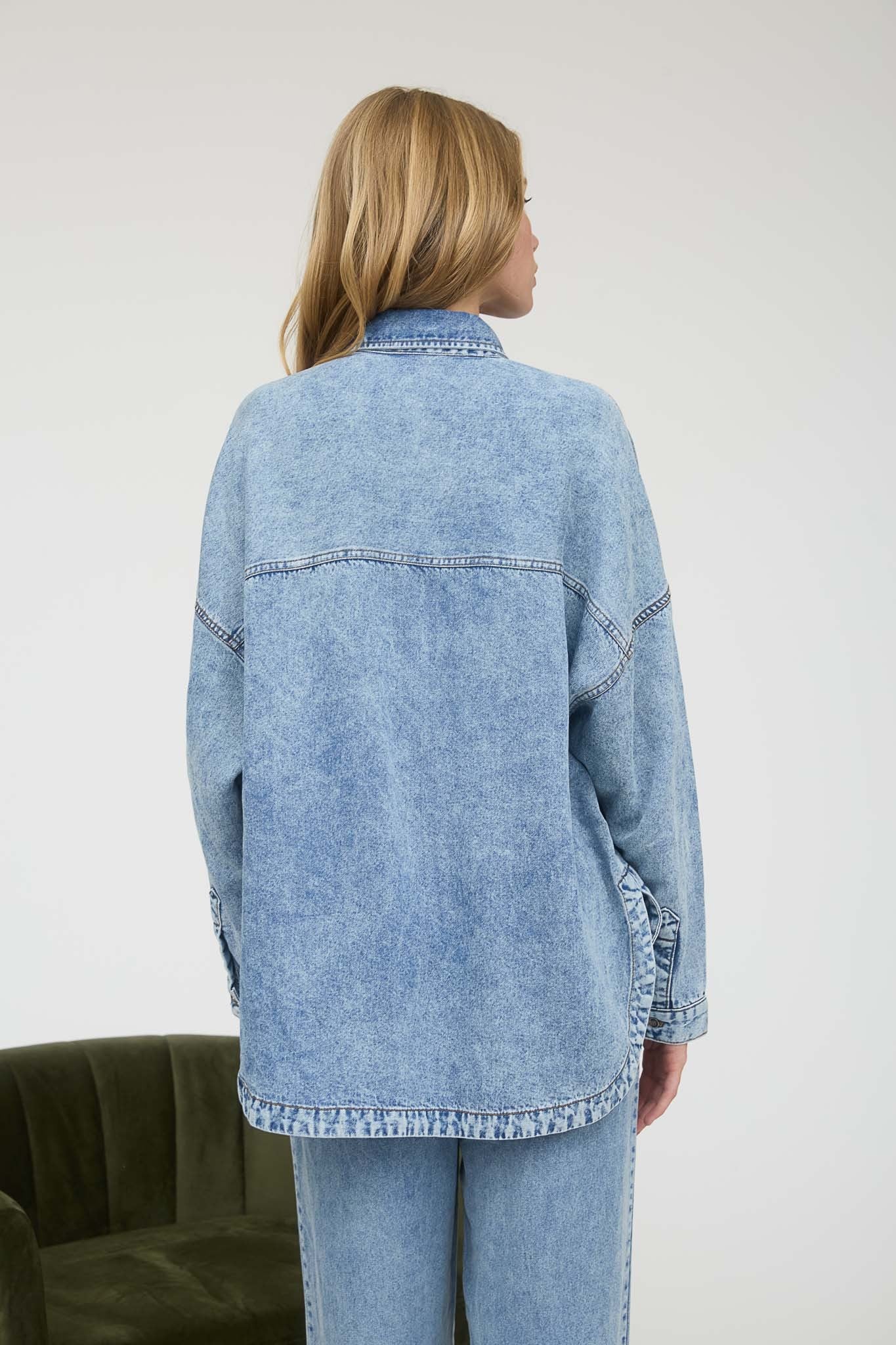  Luci Button Down Shirt, Chambray