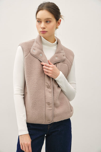 Be Cool Elena Fleece Button Up Vest, Earth Grey