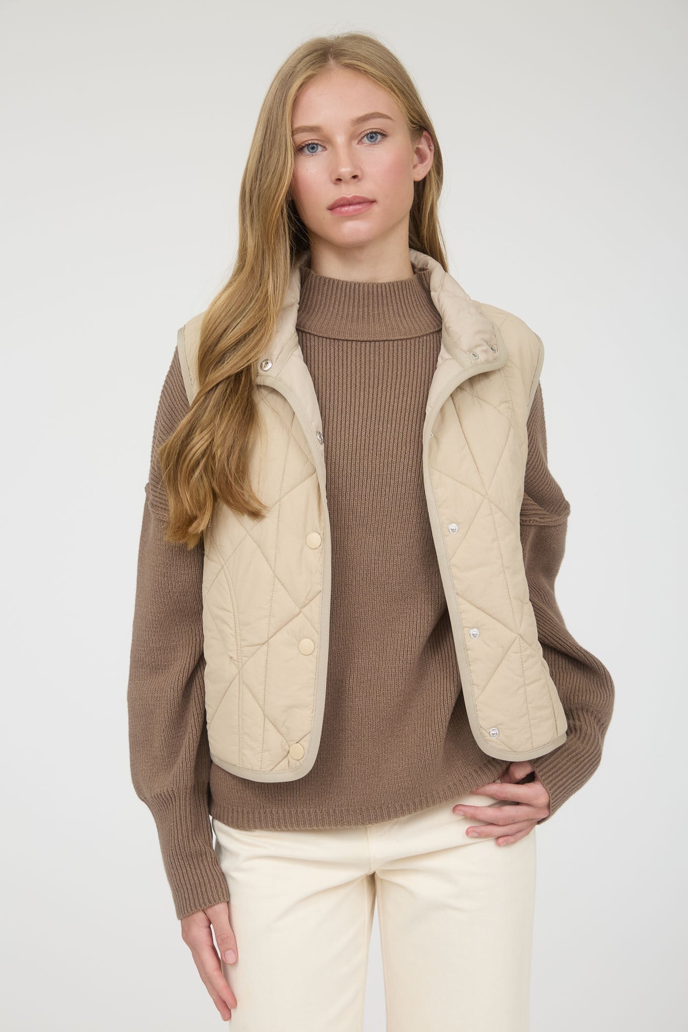  Sara Snap Button Quilted Vest, Khaki