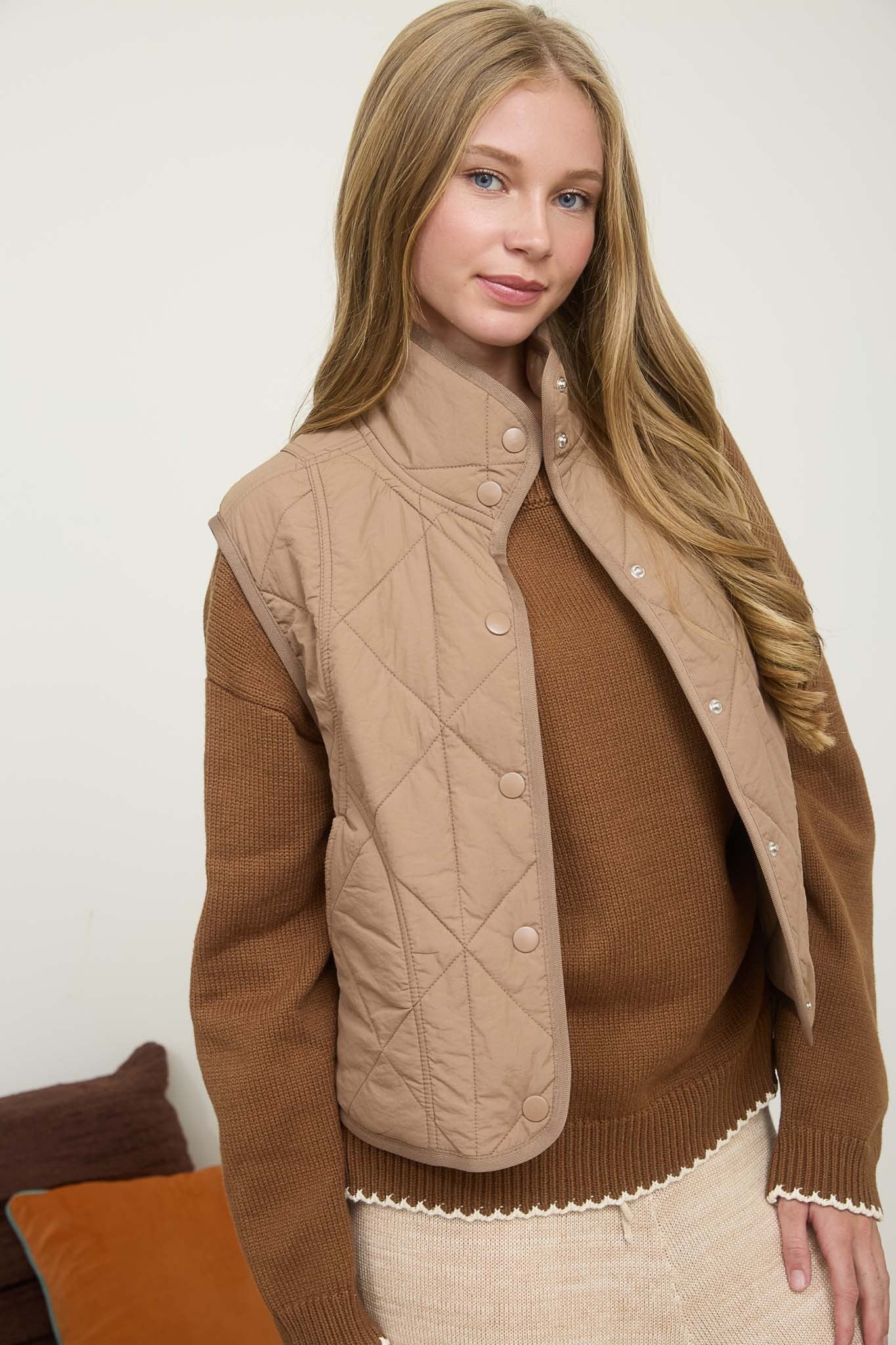  Sara Snap Button Quilted Vest, Mocha