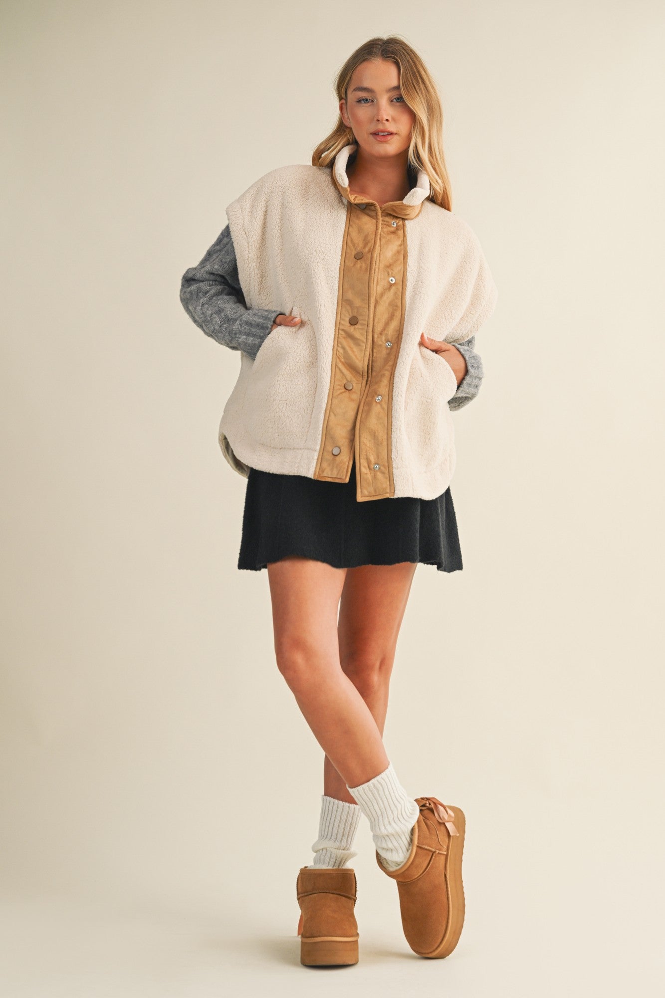  Jasmine Fleece Suede Contrast Vest, Ecru