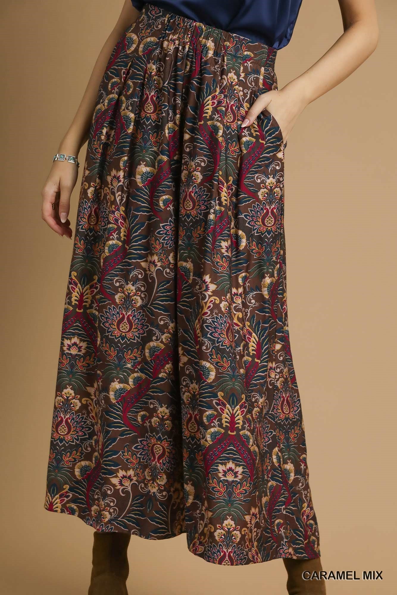  Ariah Printed Elastic Waist Pants, Caramel Mix