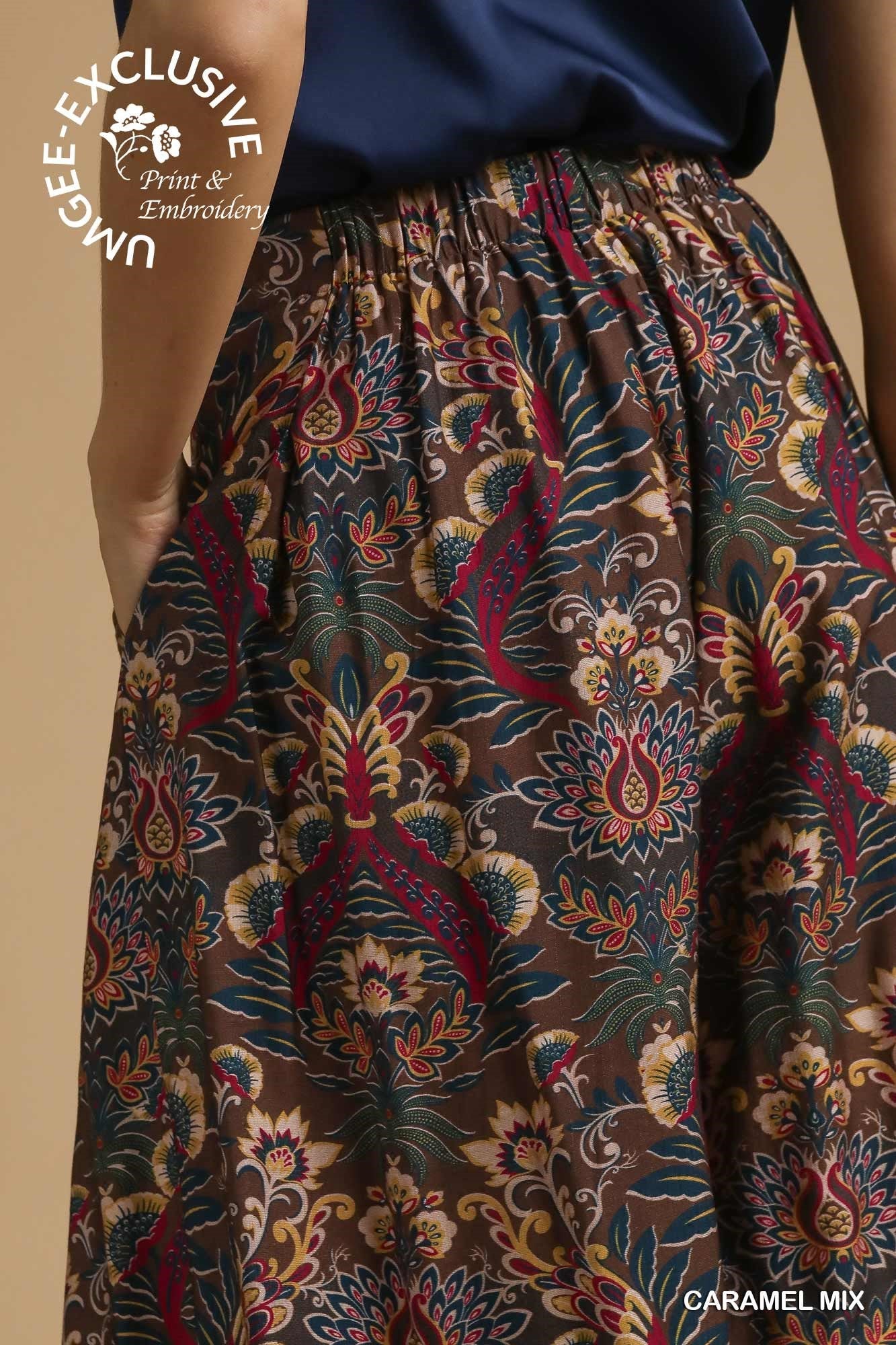 Ariah Printed Elastic Waist Pants, Caramel Mix