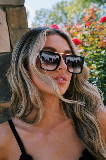  Velda Sunglasses, Black/Goldfade | Otra