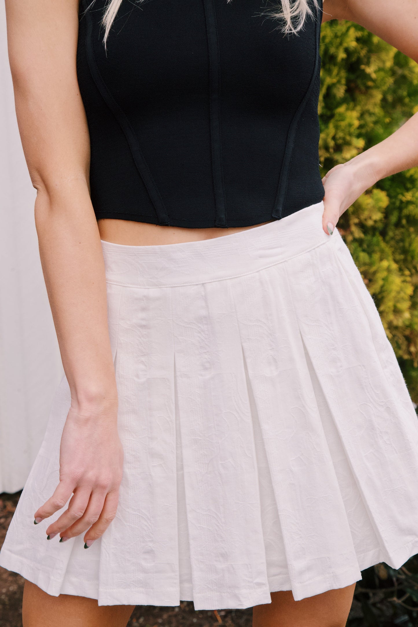  Crishelle Pleated Skirt, White