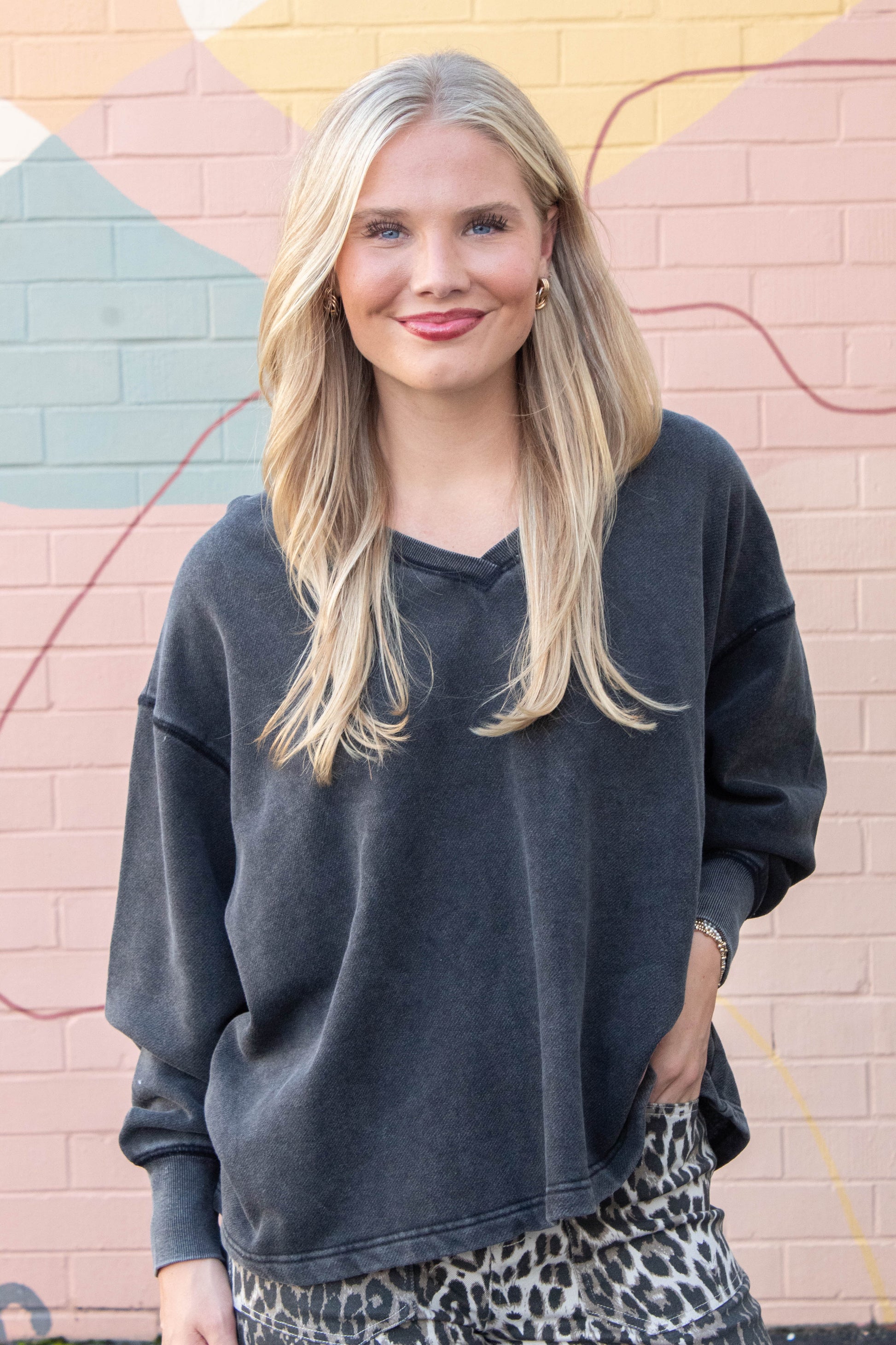  Melody Oversized V-Neck Sweatshirt, Black