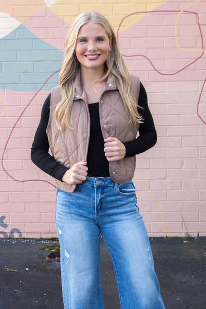  Sara Snap Button Quilted Vest, Mocha
