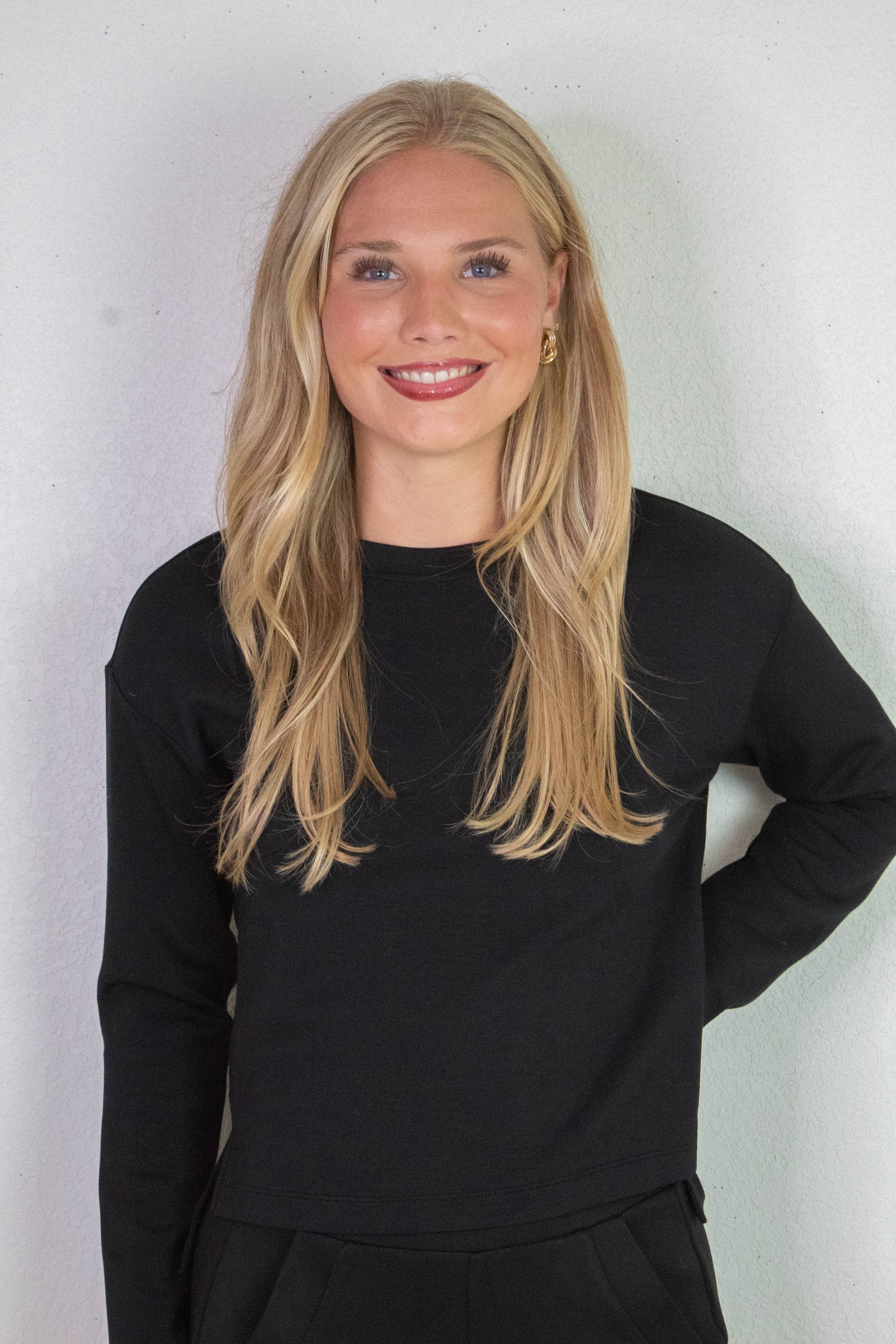  Airessentials Side Slit Top, Very Black | SPANX
