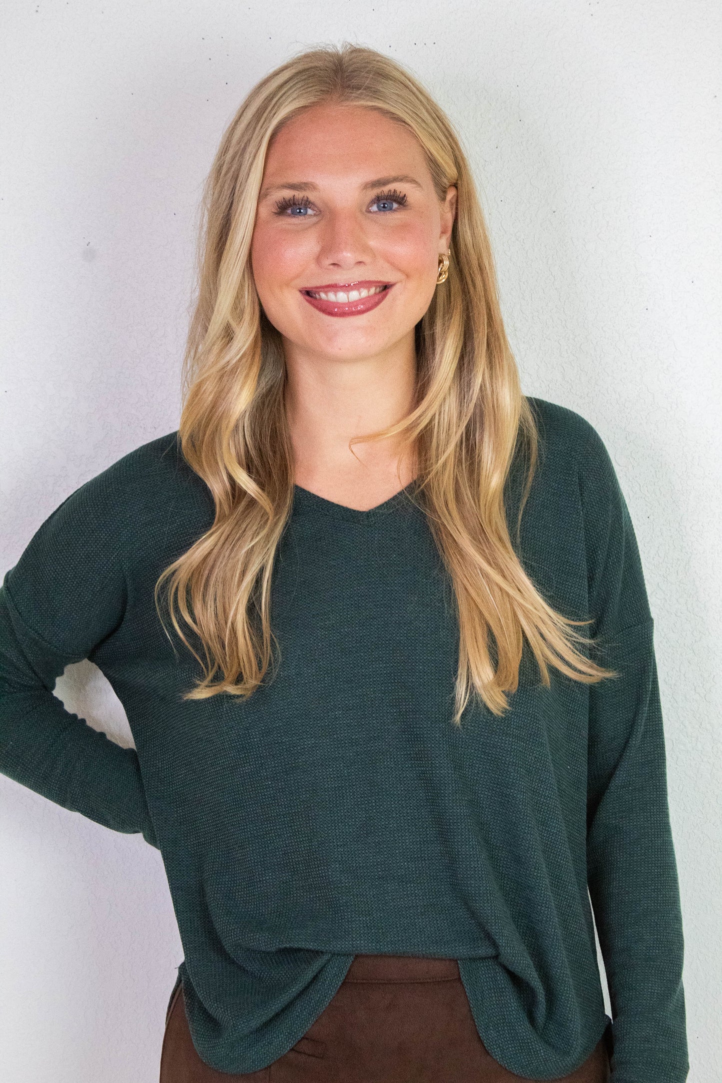  Gabrielle Round Hem Thermal Top, Hunter Green