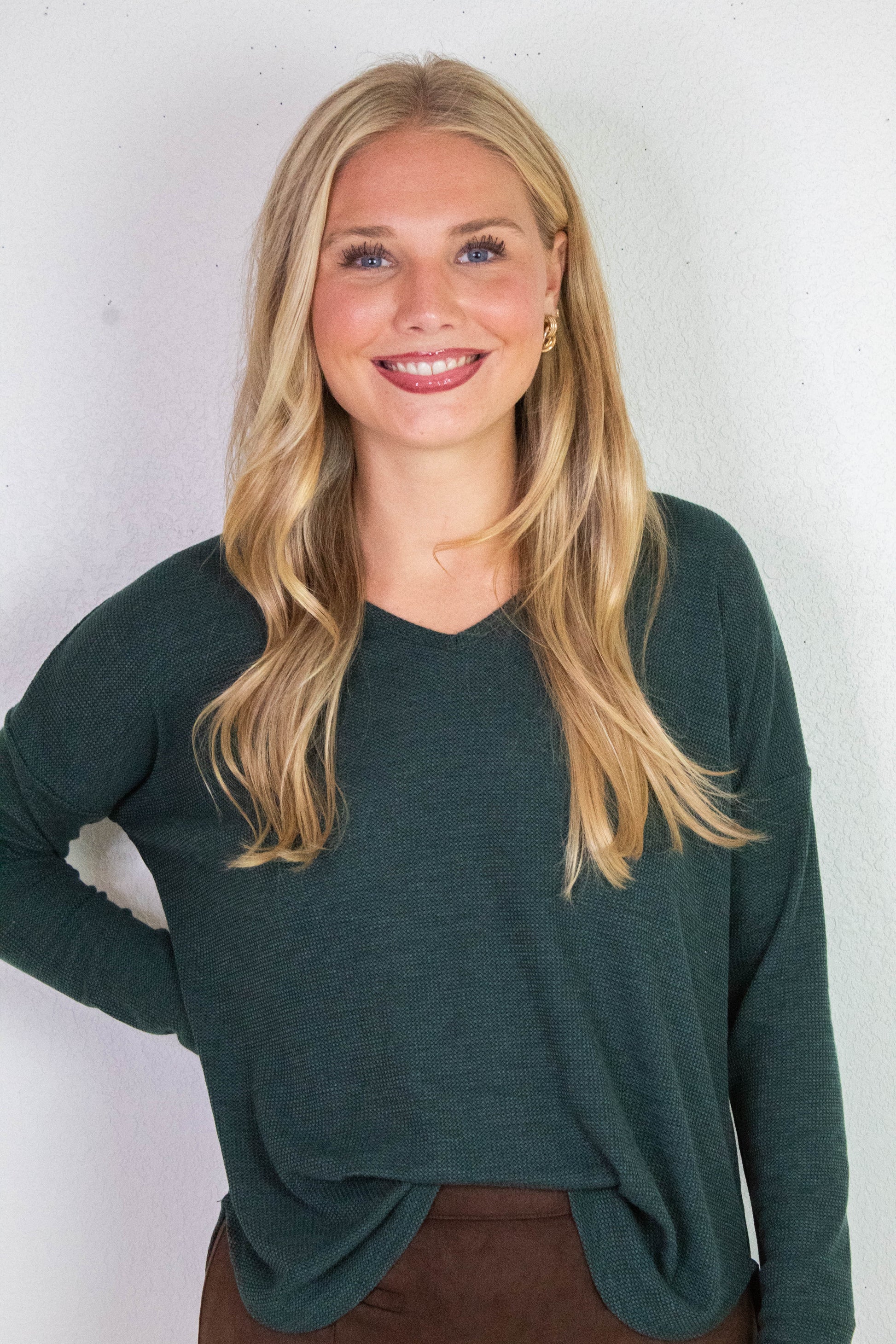  Gabrielle Round Hem Thermal Top, Hunter Green
