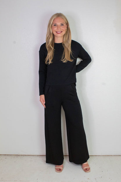  Airessentials Side Slit Top, Very Black | SPANX