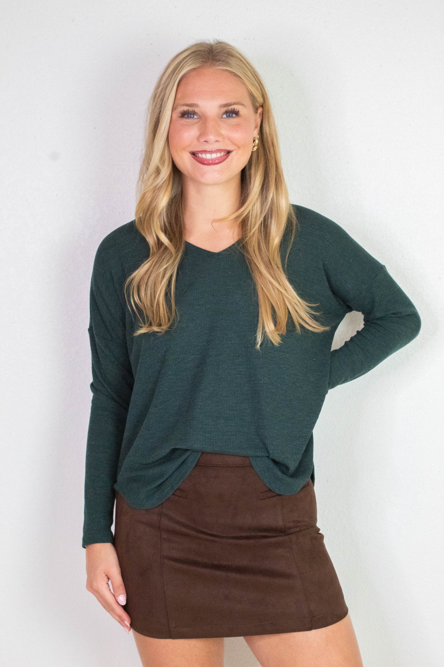  Gabrielle Round Hem Thermal Top, Hunter Green