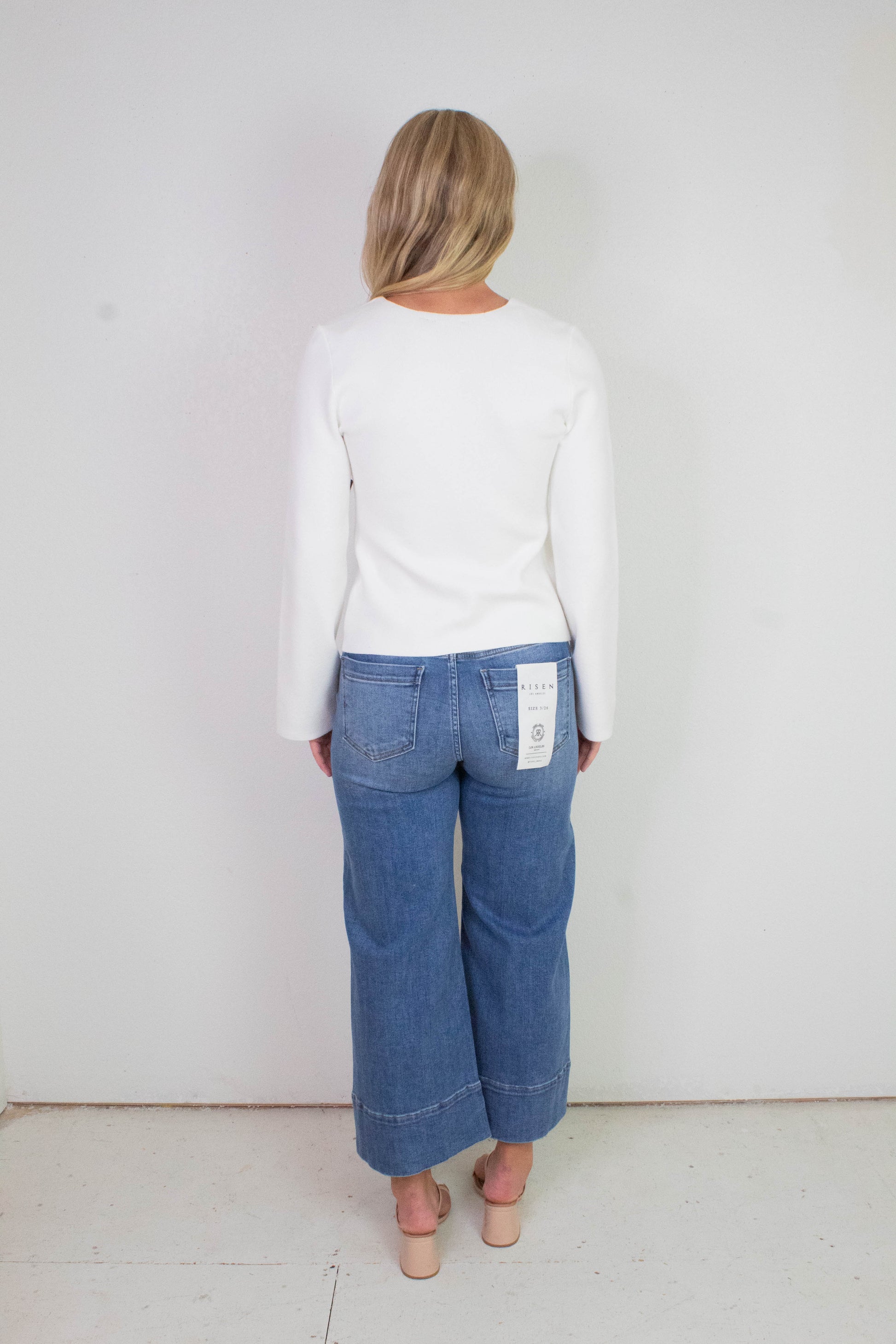 Guerline V-Neck Cardigan, Winter White | RD Style