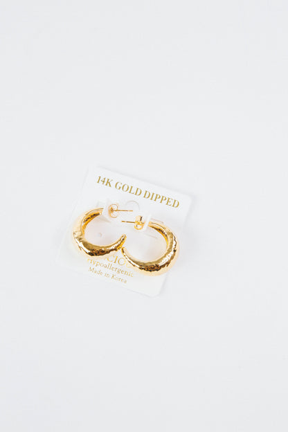  Adelyn Textured Earrings, Gold
