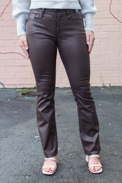 Suki Slim Boot Curvy Pant, Java | Silver Jeans Co