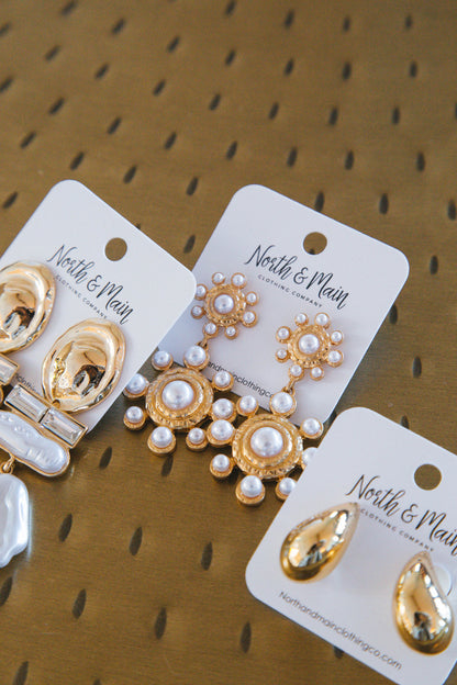  Kaia Double Flower Earring, Gold/Cream