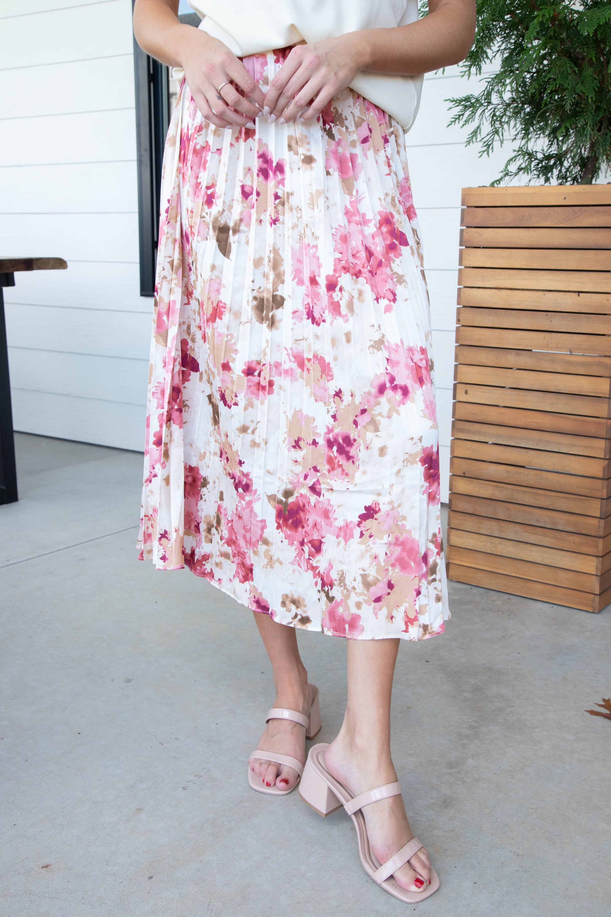  Girls Dinner Pleated Skirt, Pink Multi | Sadie & Sage