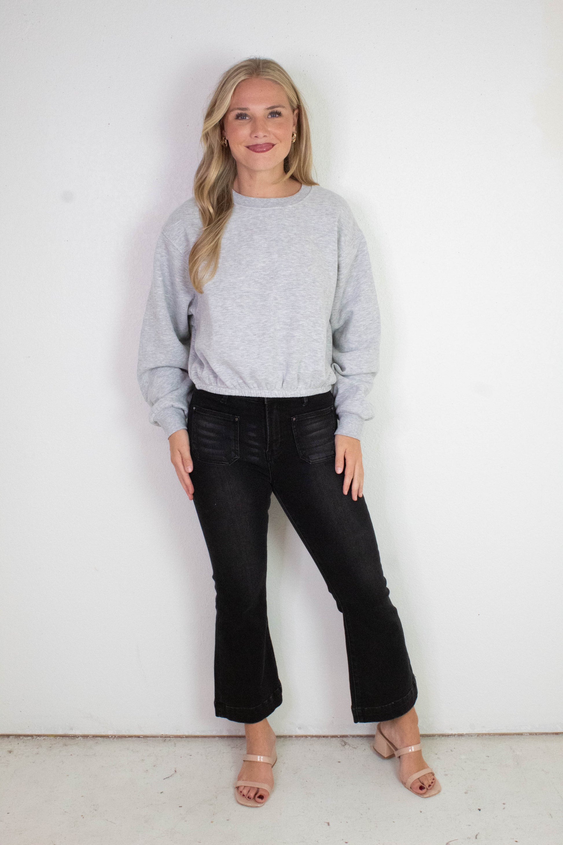  Amelia Patch Pocket Ankle Flare Jeans, Black