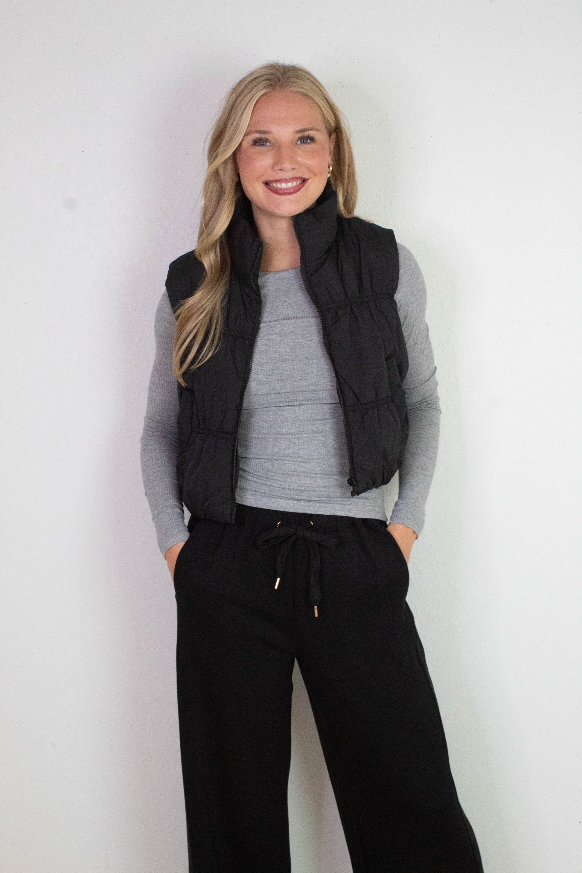  Martha Zip Up Cropped Puffer Vest, Black