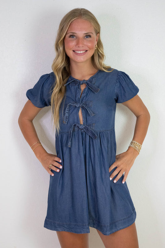  Tinsley Front Tie Cutout Detail Dress, Chambray