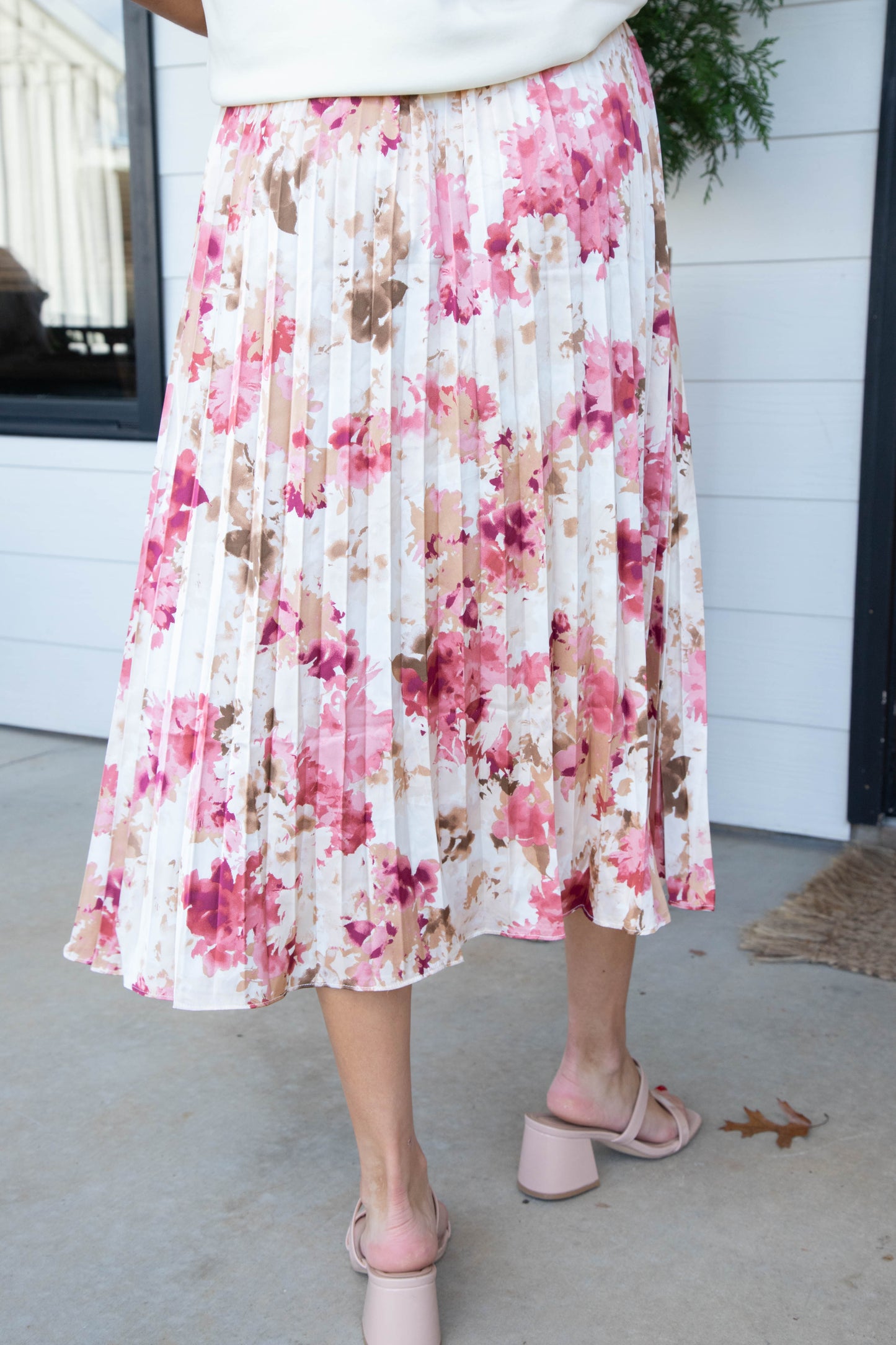  Girls Dinner Pleated Skirt, Pink Multi | Sadie & Sage