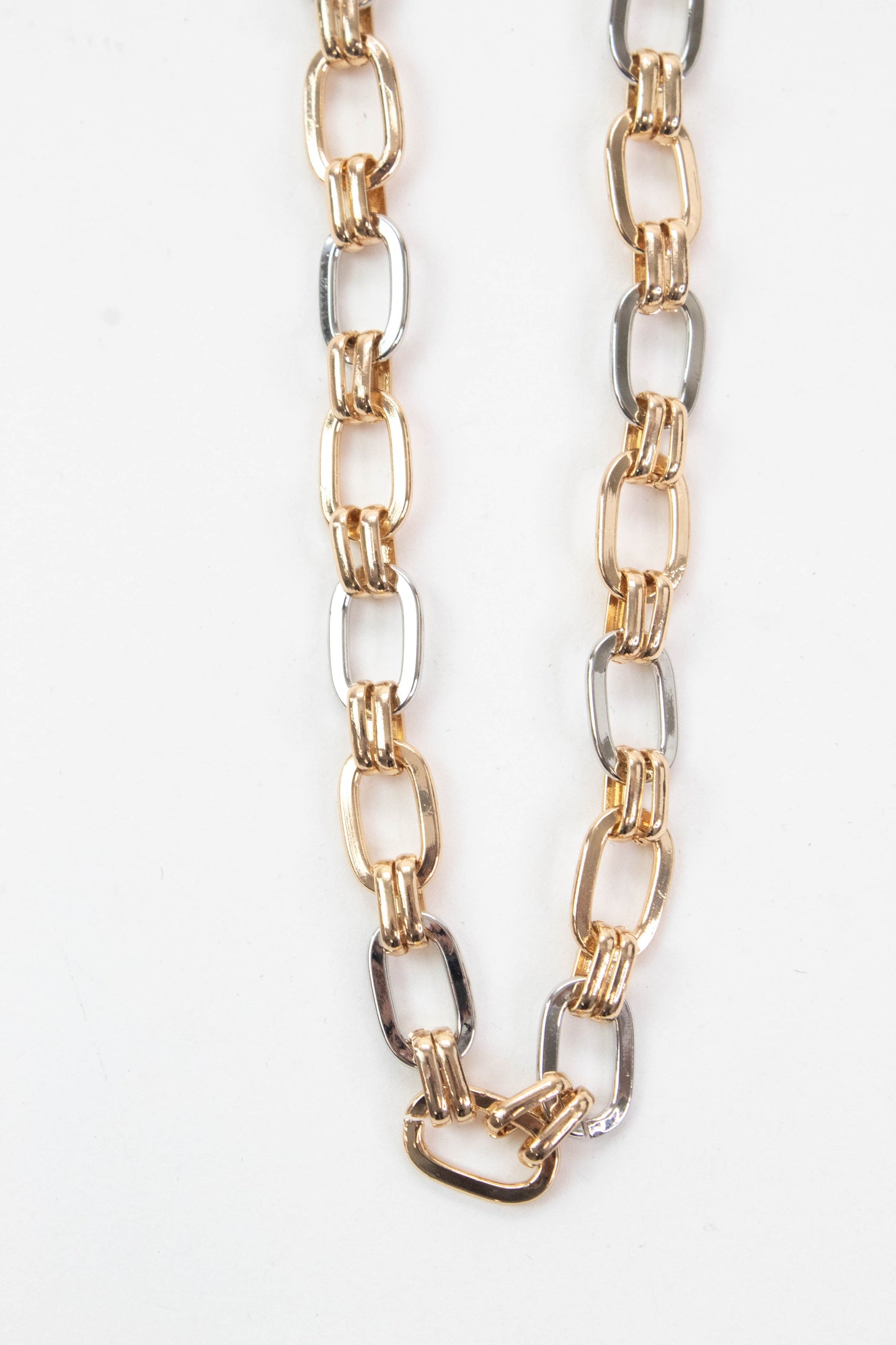  Lexi Interlocking Chain Necklace, Gold/Silver