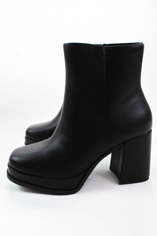  Graham Platform Dress Boot, Black PU
