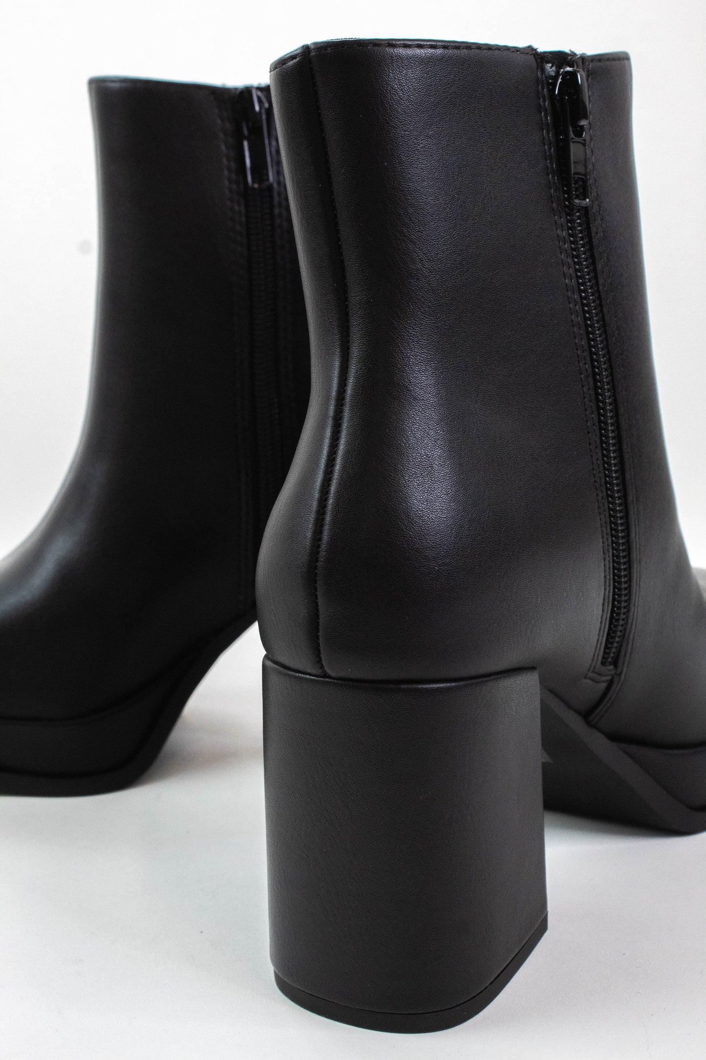  Graham Platform Dress Boot, Black PU