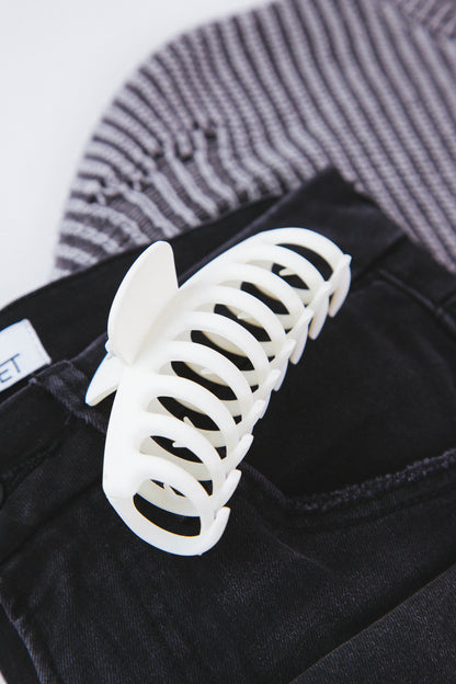  Oversized Claw Clip, Off White