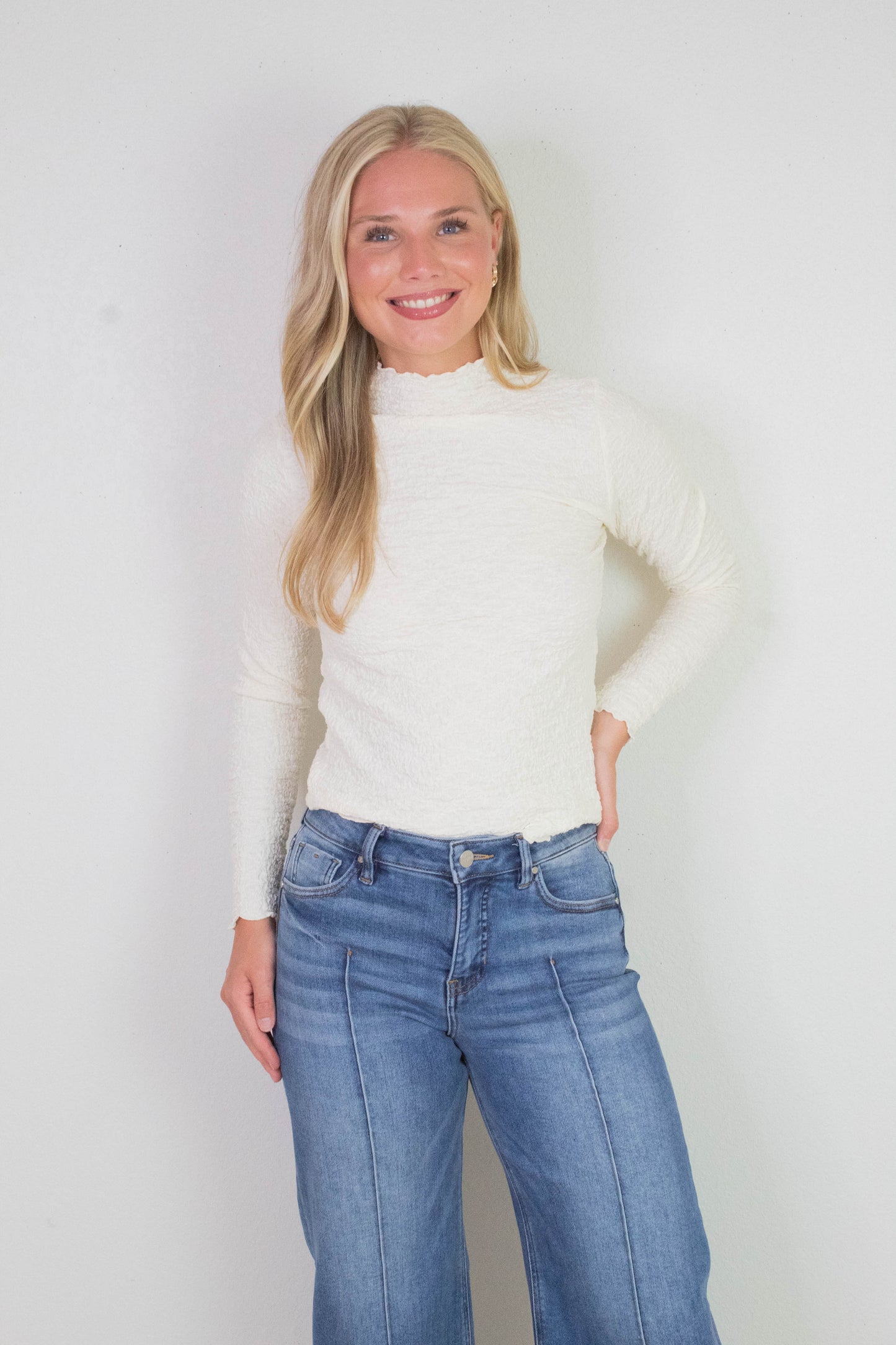  Hope Textured Crinkle Knit Top, Cream