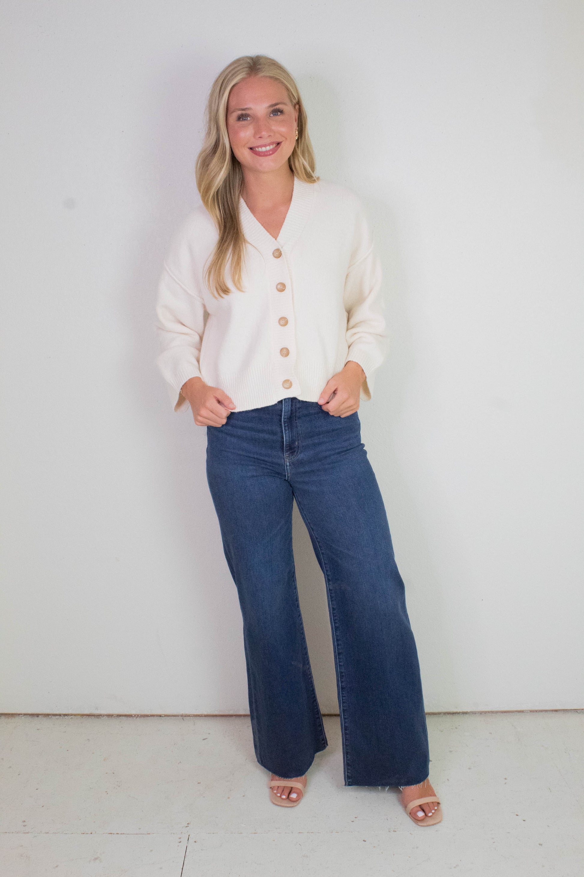  Far Out High Rise Wide Leg Jeans, Waterfall | Daze