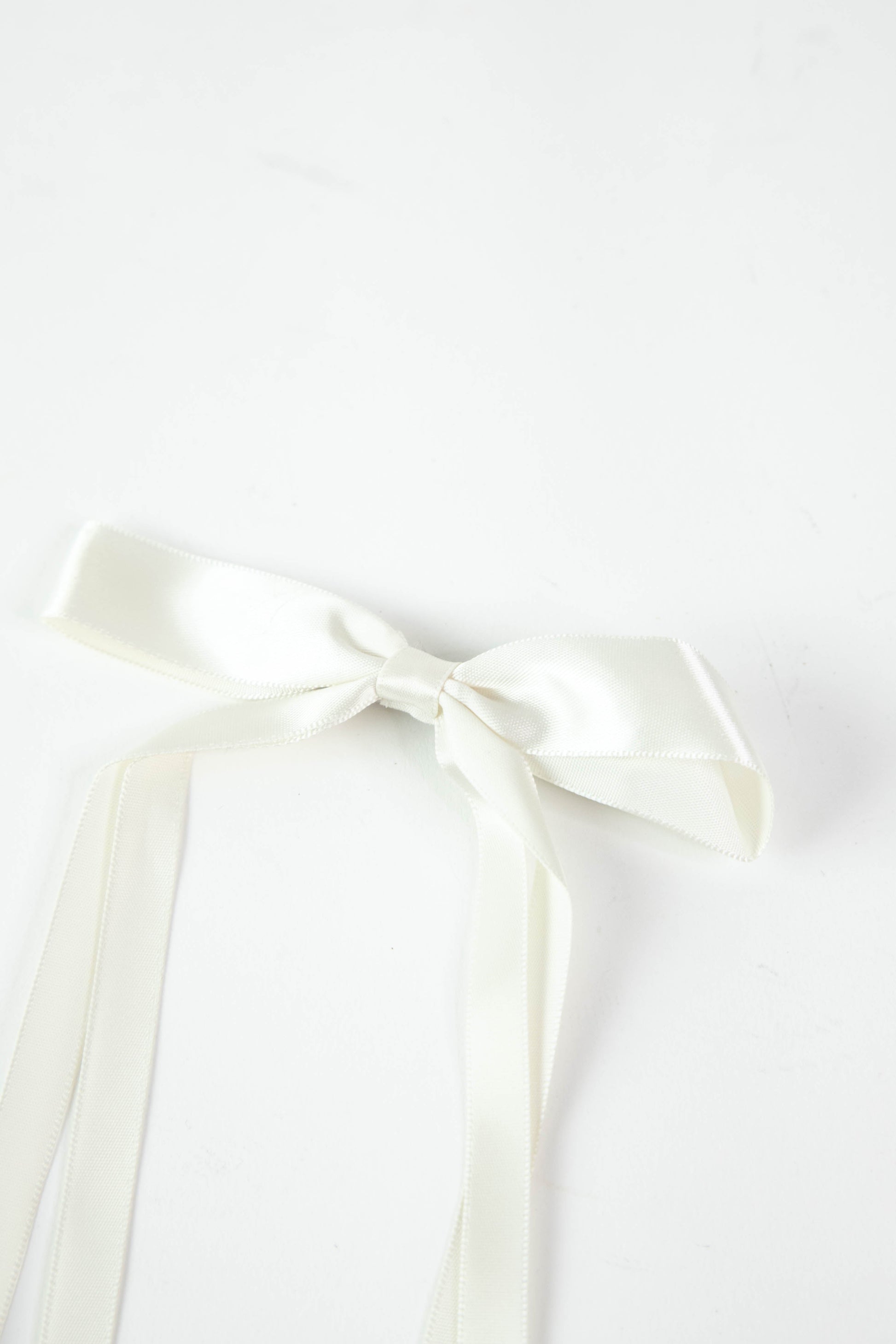  Vivi Long Bow Hair Clip, Off White