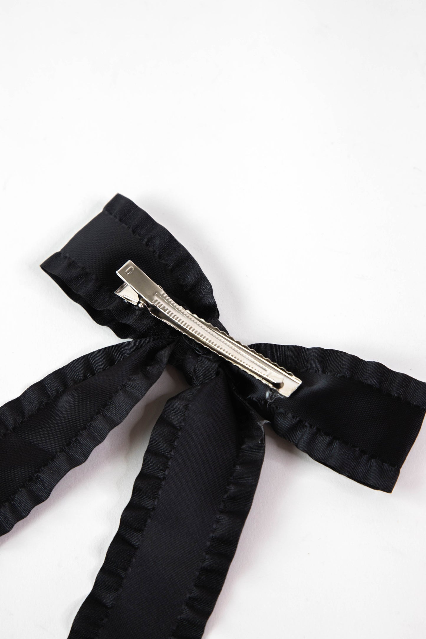  Montana Scalloped Ribbon Hair Clip, Black