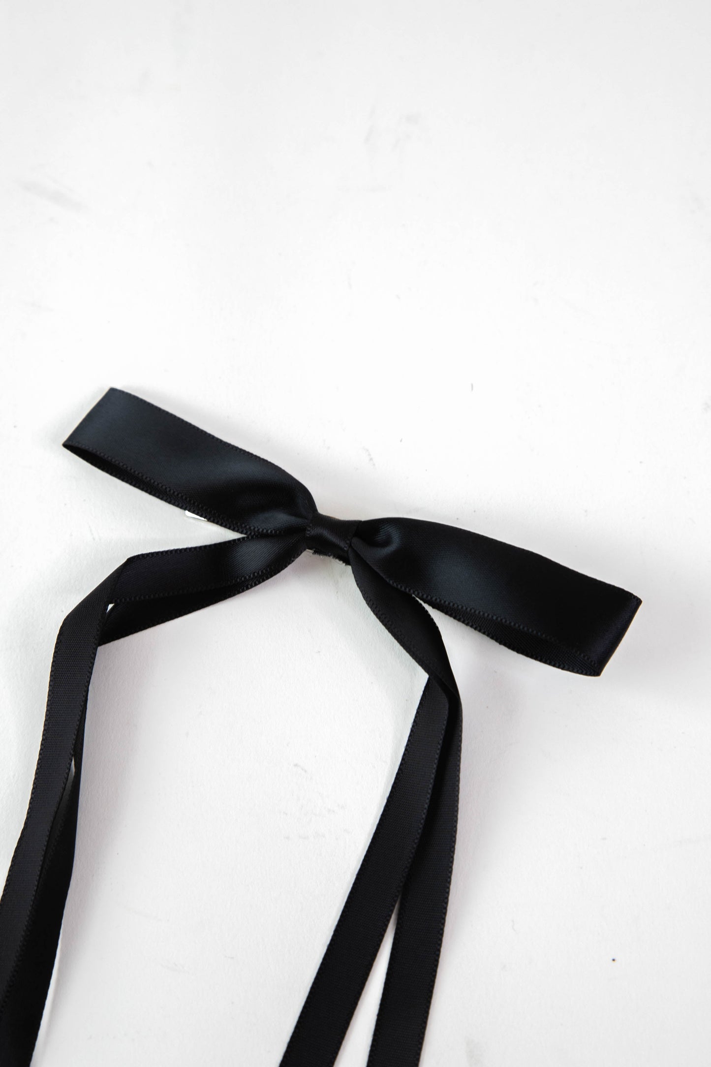  Vivi Long Bow Hair Clip, Black