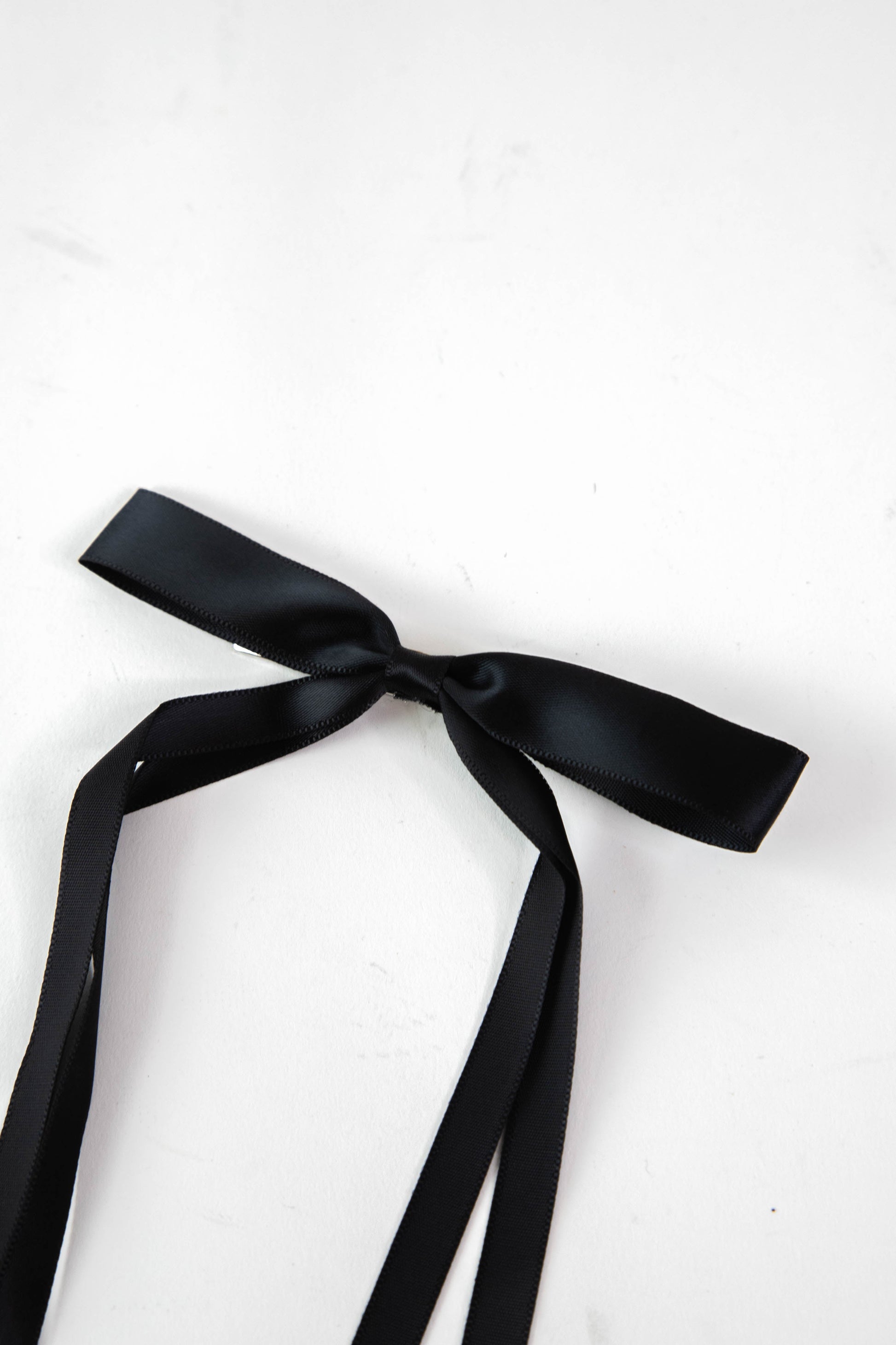 Vivi Long Bow Hair Clip, Black
