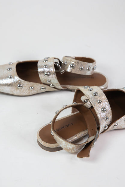  Camille Mystic O-Ring Flat, Champagne | Free People