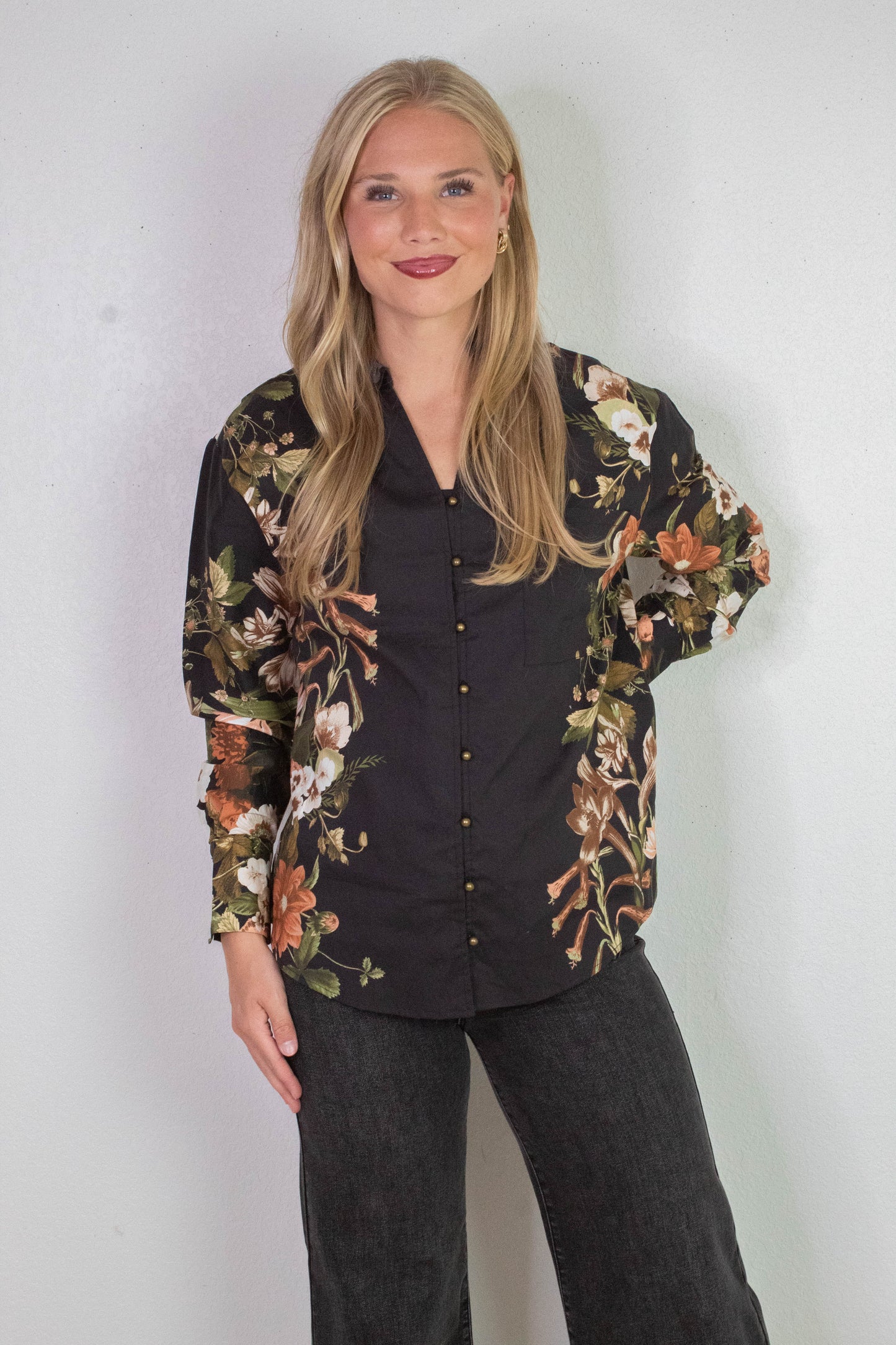  Ember Floral Sleeve Buttoned Blouse, Black