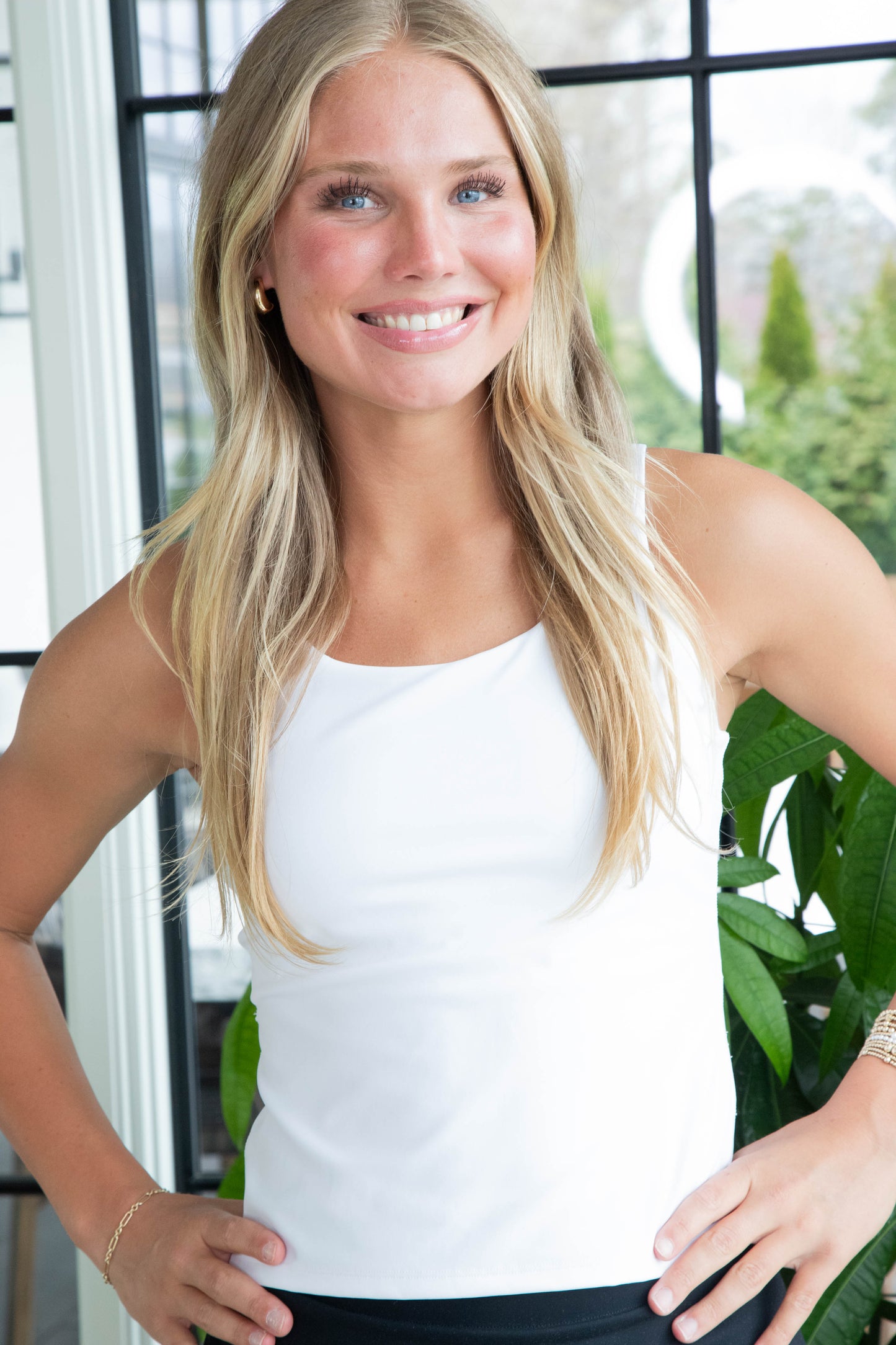  Power Boost Shelf Tank, Vivid White | SPANX