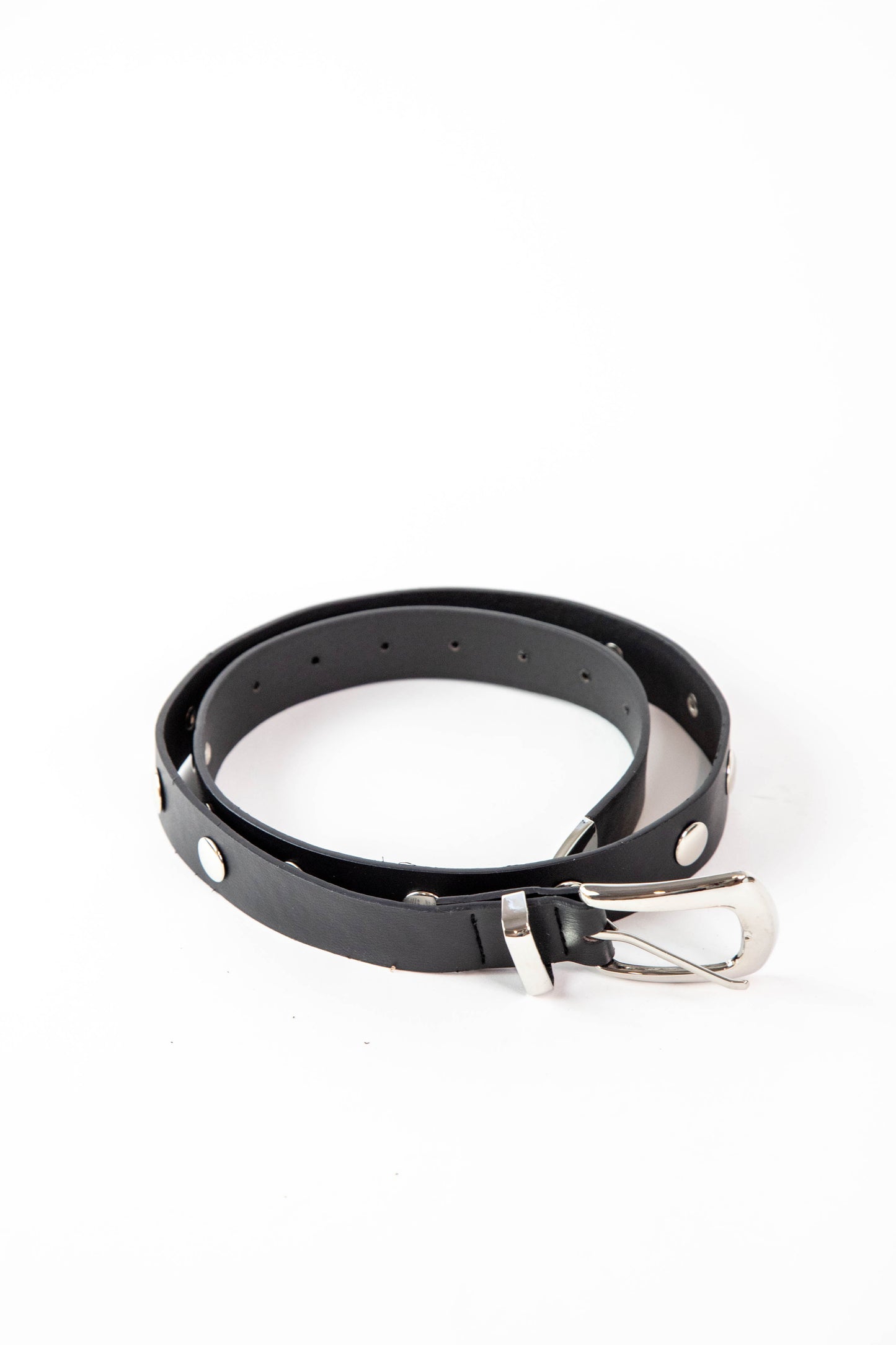  Uma Flat Metallic Rivet Belt, Black