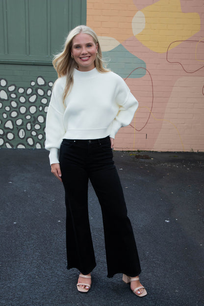  Aubrey Oversized Cropped Sweater, Ivory
