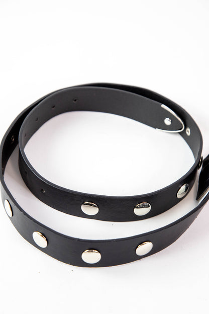  Uma Flat Metallic Rivet Belt, Black