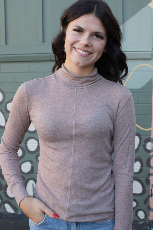  Sedona Exposed Seam Top, Heather Feather | Sanctuary