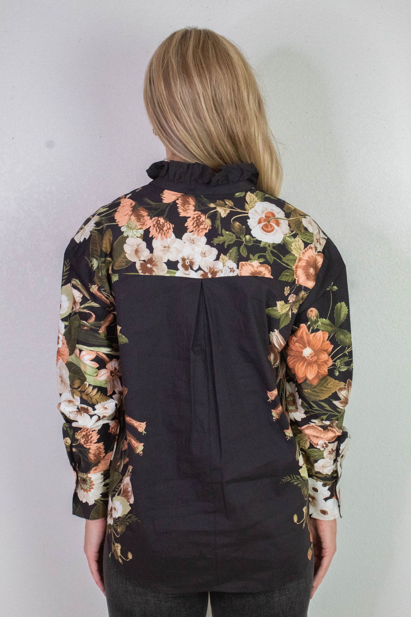  Ember Floral Sleeve Buttoned Blouse, Black