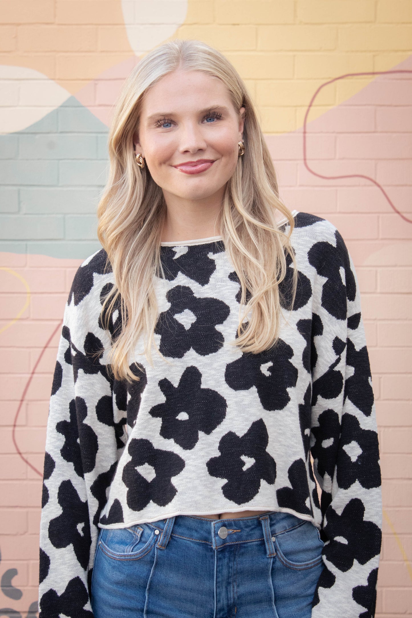  Shiloh Loose Fit Flower Sweater, Black/Oatmeal